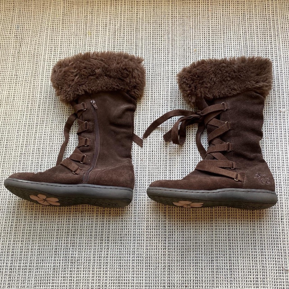 Roxy fuzzy snow boots